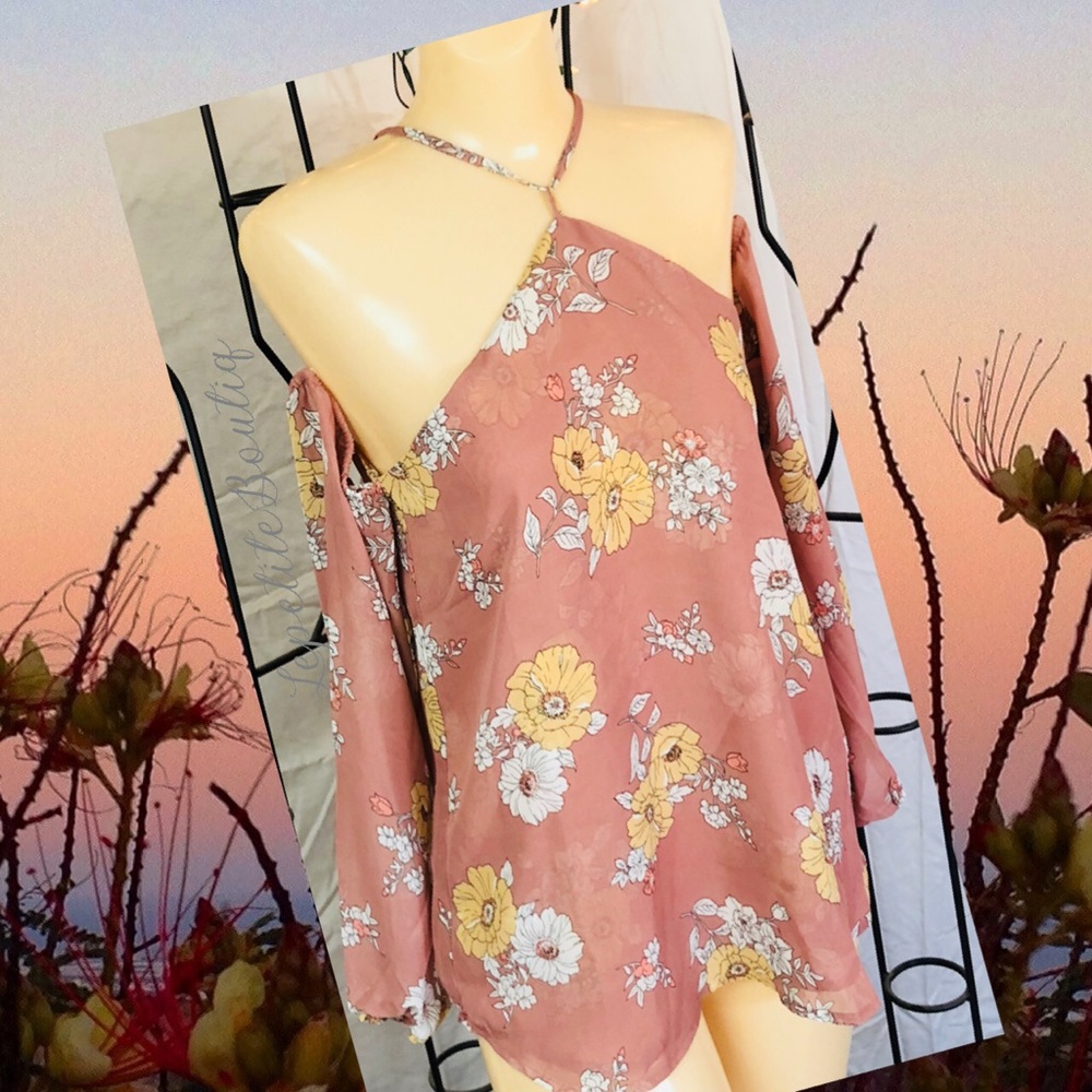 COLD SHOULDER AIRY PEACH BLUSH TONE SUMMER TOP